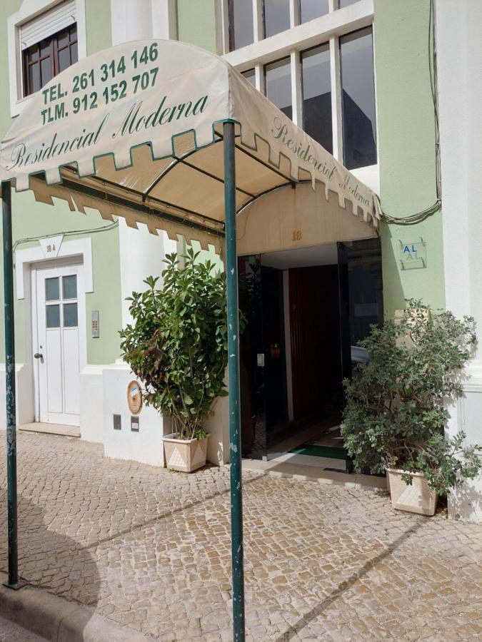 Residencial Moderna Hostel Torres Vedras Exterior photo